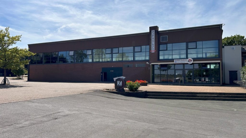 LED-Retrofit-Sporthalle-Nettlstedt